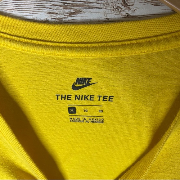 Nike Air Graphic Tee Shirt - Picture 4 of 4